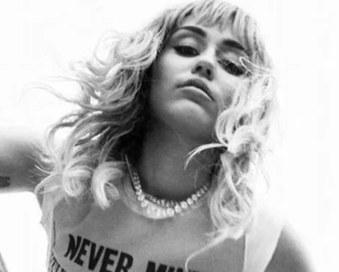Miley Cyrus, Ghostface Killah - D.R.E.A.M. notas para el fortepiano