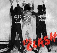 The Clash - White Riot  notas para el fortepiano