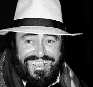 Luciano Pavarotti notas para el fortepiano