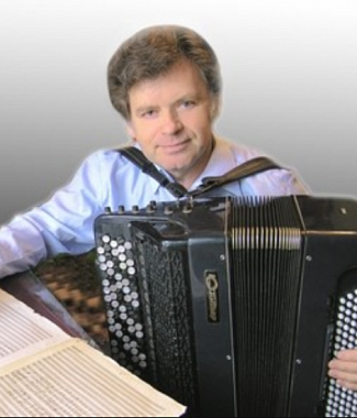 Yevgeny Derbenko notas para el fortepiano