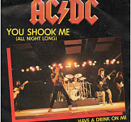 AC/DC - You Shook Me All Night Long notas para el fortepiano